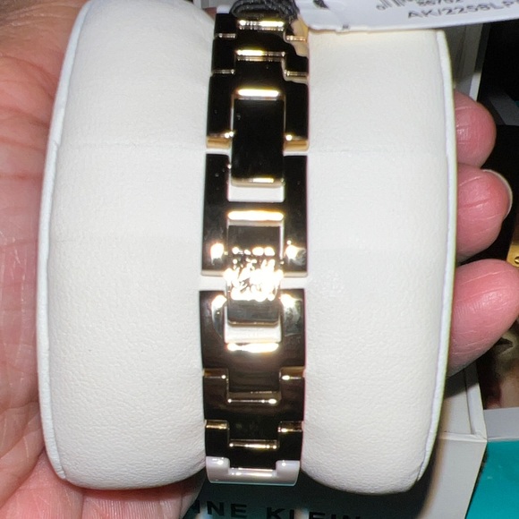 Anne Klein Gold and Pink Women´s Watch